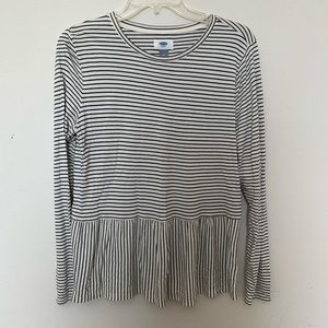 Long sleeve flowy striped shirt